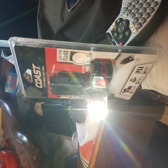 Coast Headlamp - Picture 2 of 3